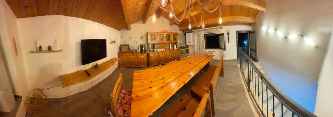 グアルド・タディーノ Casa Vacanze Oneliaヴィラ エクステリア 写真