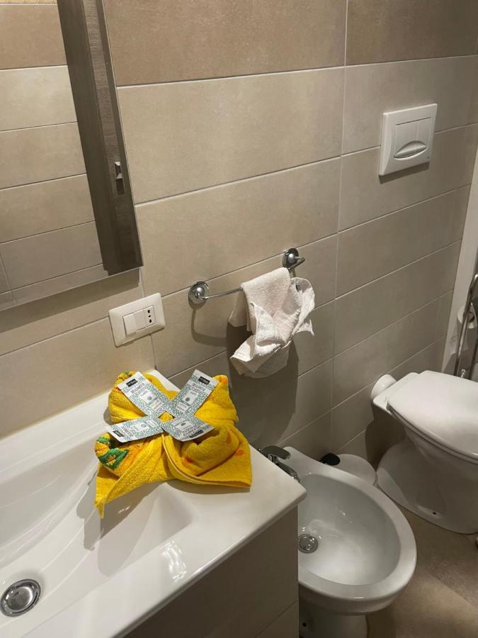 グアルド・タディーノ Casa Vacanze Oneliaヴィラ エクステリア 写真